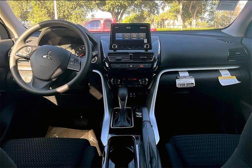 2025 Mitsubishi Eclipse Cross LE