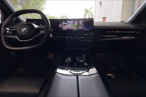Alpine White 2026 BMW 530 530i
