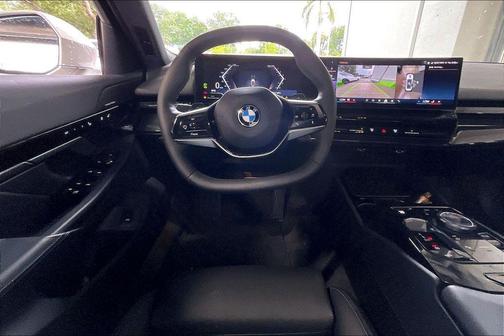 Alpine White 2026 BMW 530 530i