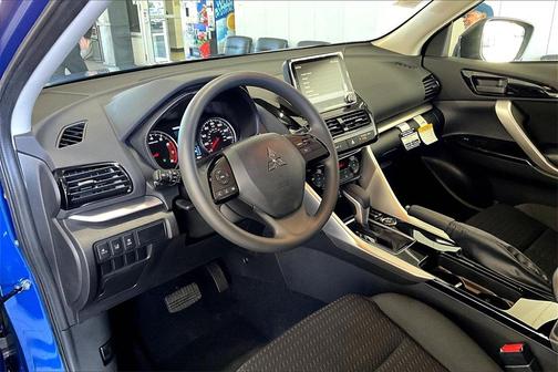 2025 Mitsubishi Eclipse Cross LE