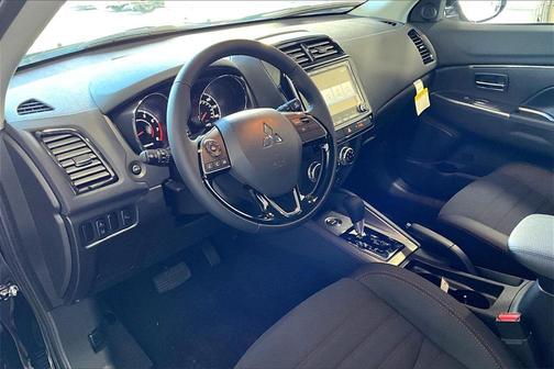 2025 Mitsubishi Outlander Sport SE