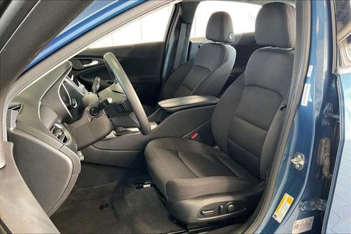 Lakeshore Blue Metallic 2024 Chevrolet Malibu FWD 1LT
