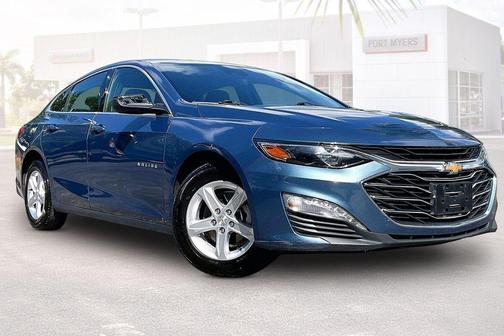 Lakeshore Blue Metallic 2024 Chevrolet Malibu FWD 1LT