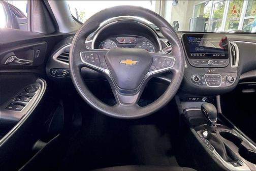 Lakeshore Blue Metallic 2024 Chevrolet Malibu FWD 1LT