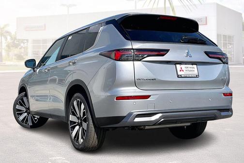 Alloy Silver Metallic 2026 Mitsubishi Outlander SE 1.5T S-AWC