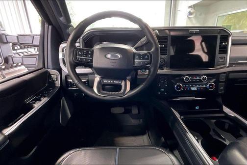 Agate Black Metallic 2025 Ford F-250 Platinum