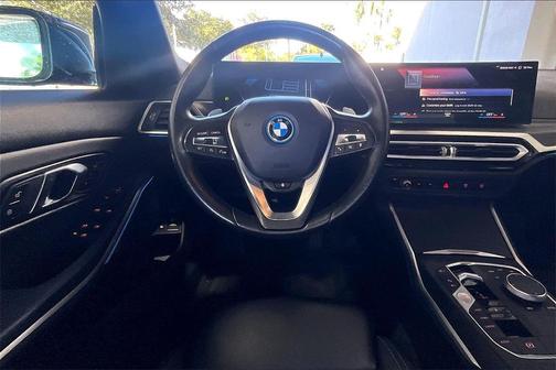 2024 BMW 330e xDrive