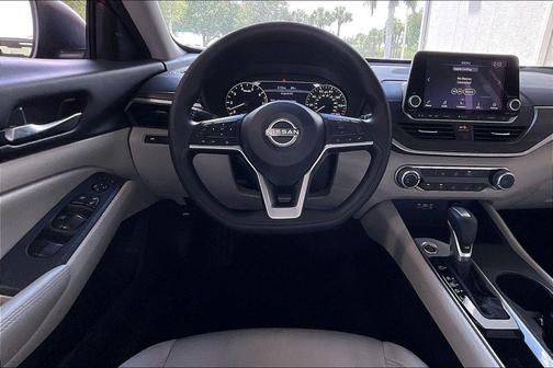 Scarlet Ember 2025 Nissan Altima 2.5 SV
