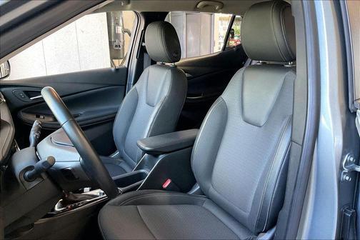 Moonstone Gray Metallic 2025 Buick Encore GX Preferred