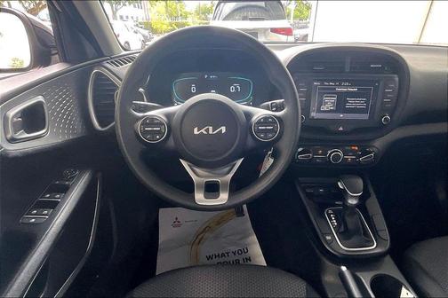 Fusion Black 2025 Kia Soul LX