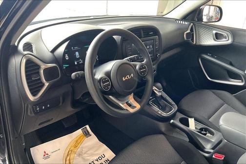 Fusion Black 2025 Kia Soul LX
