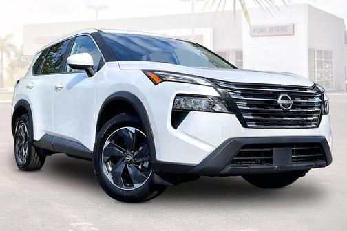 Everest White Pearl 2025 Nissan Rogue SV