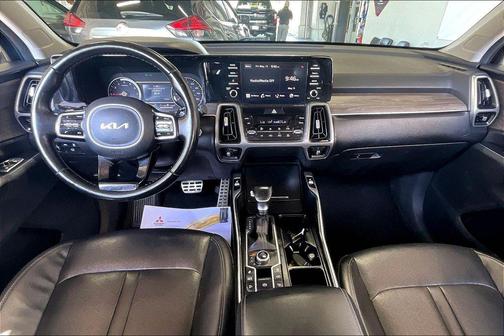 Ebony Black 2022 Kia Sorento EX