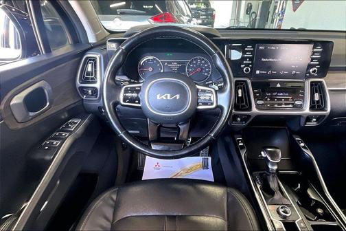 Ebony Black 2022 Kia Sorento EX