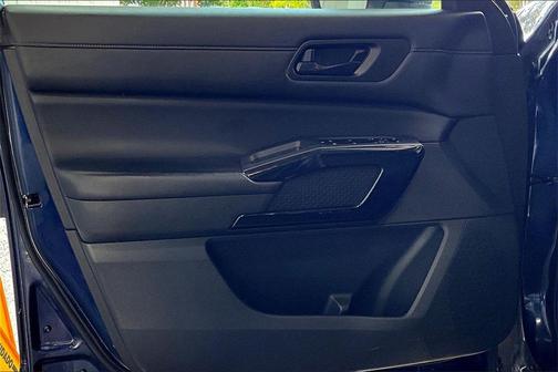 2024 Nissan Pathfinder SV FWD