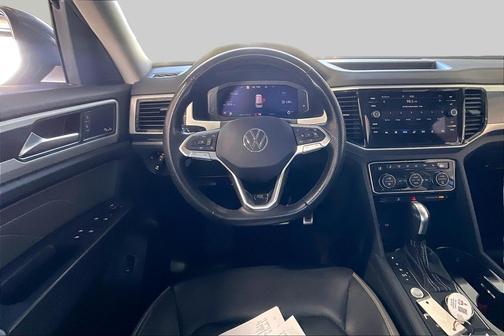 Platinum Gray Metallic 2023 Volkswagen Atlas 3.6L SEL Premium