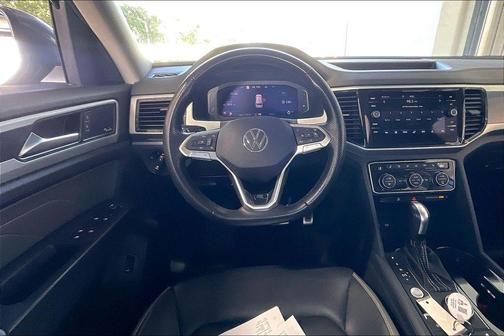 Platinum Gray Metallic 2023 Volkswagen Atlas 3.6L SEL Premium