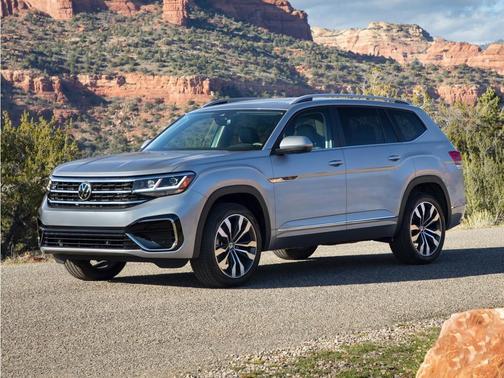 Platinum Gray Metallic 2023 Volkswagen Atlas 3.6L SEL Premium