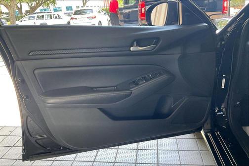 Super Black 2025 Nissan Altima 2.5 SV