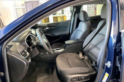 2021 Chevrolet Malibu FWD LT