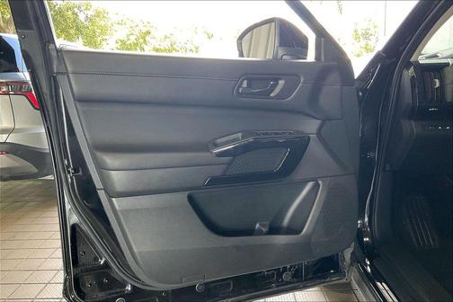 Super Black 2025 Nissan Pathfinder SV FWD