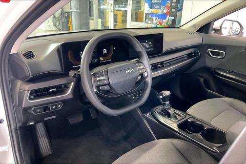 Snow White Pearl 2025 Kia K4 LXS