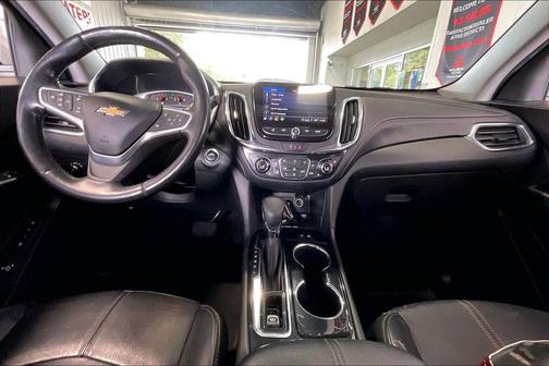Iridescent Pearl Tricoat 2022 Chevrolet Equinox Premier w/1LZ