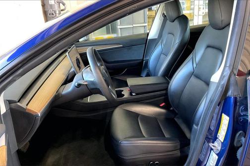 2023 Tesla Model 3 Standard Range