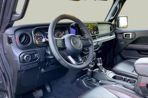 Granite Crystal Metallic 2025 Jeep Wrangler Rubicon