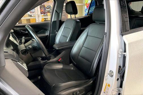 Summit White 2024 GMC Terrain SLT