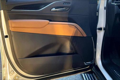 Crystal White Tricoat 2022 Cadillac Escalade Premium Luxury