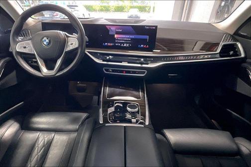 White 2026 BMW X7 xDrive40i
