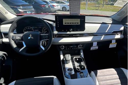 2025 Mitsubishi Outlander SE 2.5 2WD
