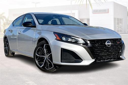 2025 Nissan Altima SR FWD