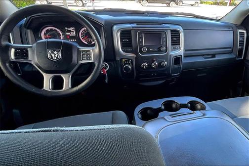 2024 RAM 1500 Classic SLT