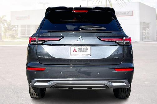 Graphite Grey With Black Roof 2026 Mitsubishi Outlander SEL 1.5T 2WD