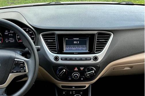 2022 Hyundai Accent SE