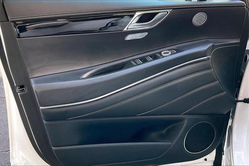 2025 Genesis GV80 2.5T