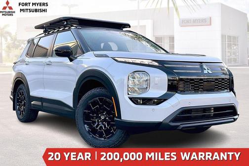 White Diamond With Black Roof 2026 Mitsubishi Outlander TRAIL EDITION S-AWC
