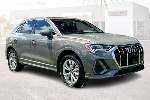 2024 Audi Q3 Premium 45 TFSI S line quattro Tiptronic