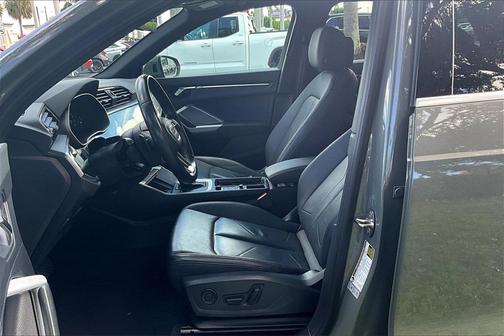 2024 Audi Q3 Premium 45 TFSI S line quattro Tiptronic