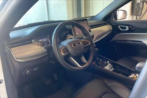 Bright White Clearcoat 2025 Jeep Compass Limited