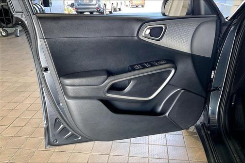 Gravity Gray 2025 Kia Soul LX