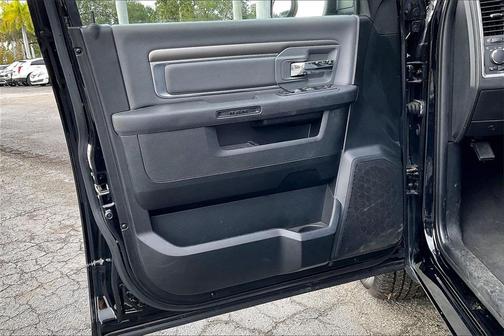 2024 RAM 1500 Classic SLT