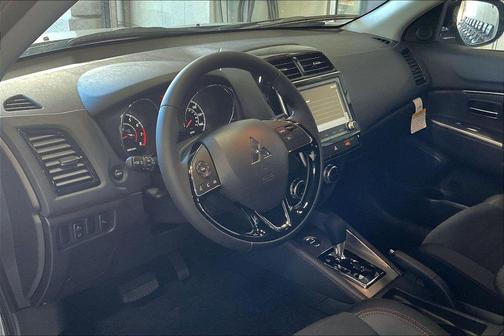 2026 Mitsubishi Outlander Sport SE