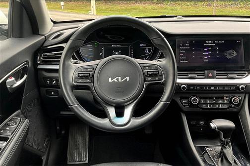 2022 Kia Niro Touring SE