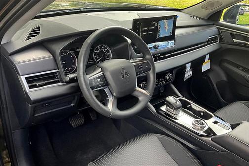 2025 Mitsubishi Outlander ES 2.5 2WD