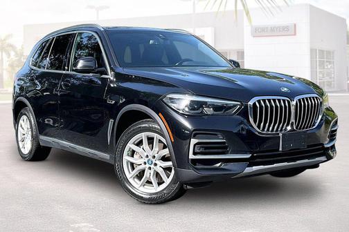 Black 2022 BMW X5 PHEV xDrive45e