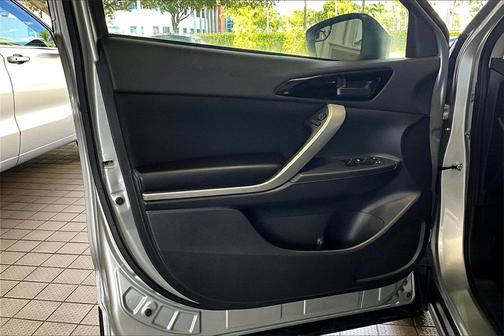 2025 Mitsubishi Eclipse Cross ES