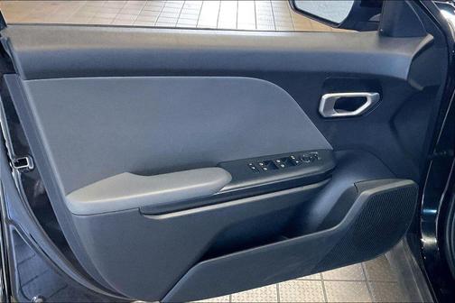 Aurora Black Pearl 2025 Kia K4 LXS